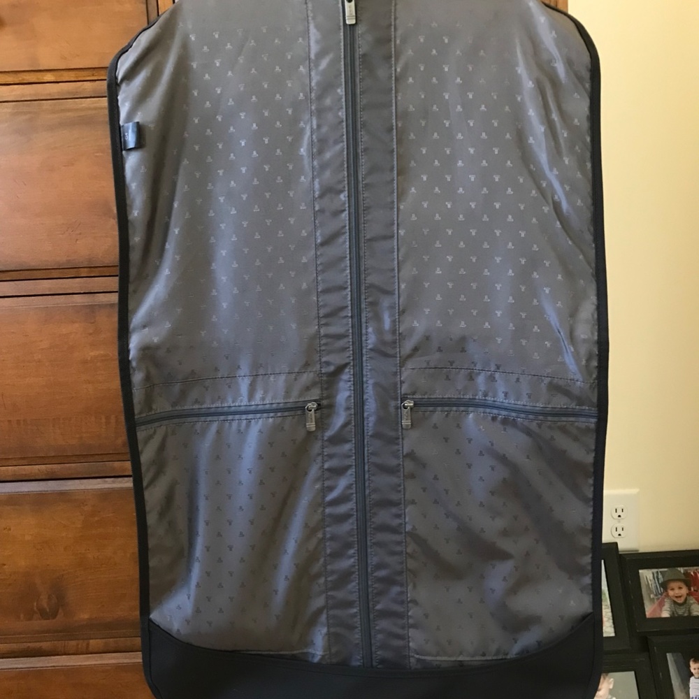 TUMI Garmet Cover